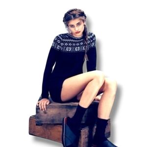 NEW Knitz For Love & Lemons Knit Long Sleeve Onesie, Size Medium